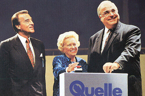 Richtfest 1992 in Leipzig: Grete Schickedanz mit Kanzler Helmut Kohl und ihrem damaligen Schwiegersohn Wolfgang Bühler.