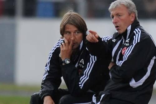 Funken auf einer Wellenlänge: Club-Trainer Michael Oenning und seiner neuer Assistent Armin Reutershahn (rechts).