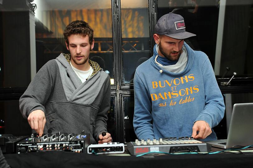 Das DJ-Duo Klangkarussel sorgte unter dem Motto "Burning Desire" für den entsprechenden Sound.