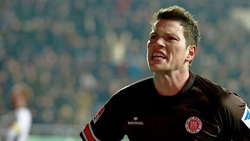 Daniel Ginczek, derzeit noch von Dortmund an St. Pauli ausgeliehen, wechselt nach Angaben der Bildzeitung zur kommenden Saison zum 1. FC Nürnberg. Daniel Ginczek, derzeit noch von Dortmund an St. Pauli ausgeliehen, wechselt nach Angaben der Bildzeitung zur kommenden Saison zum 1. FC Nürnberg.