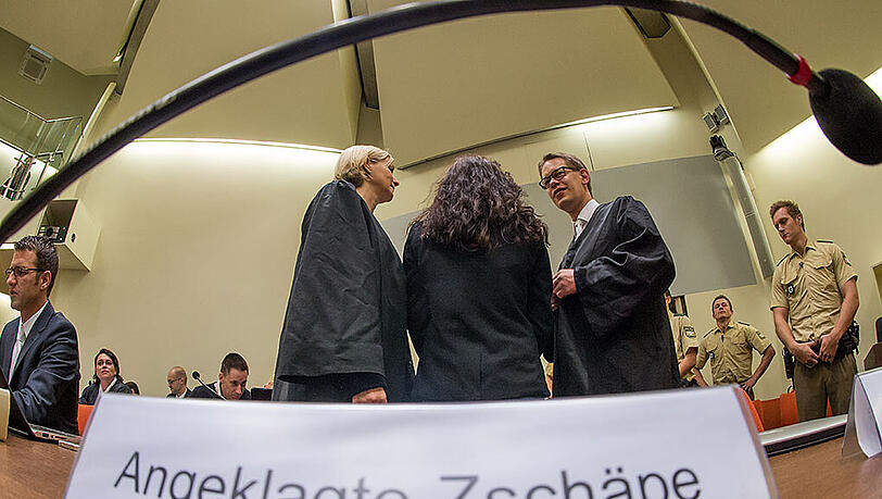 Neue Zeugenaussagen verschleiern die Rolle der Angeklagten Beate Zschäpe. Wie viel hatte sie wirklich mit den NSU-Morden zu tun?