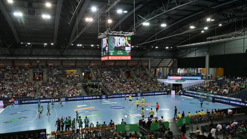 Auch in der Handball-Bundesliga füllen sich die Hallen langsam wieder.