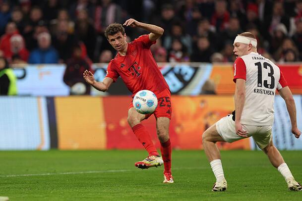 Schlitzohr wie eh und je: FC-Bayern-Stürmer Thomas Müller. Schlitzohr wie eh und je: FC-Bayern-Stürmer Thomas Müller.