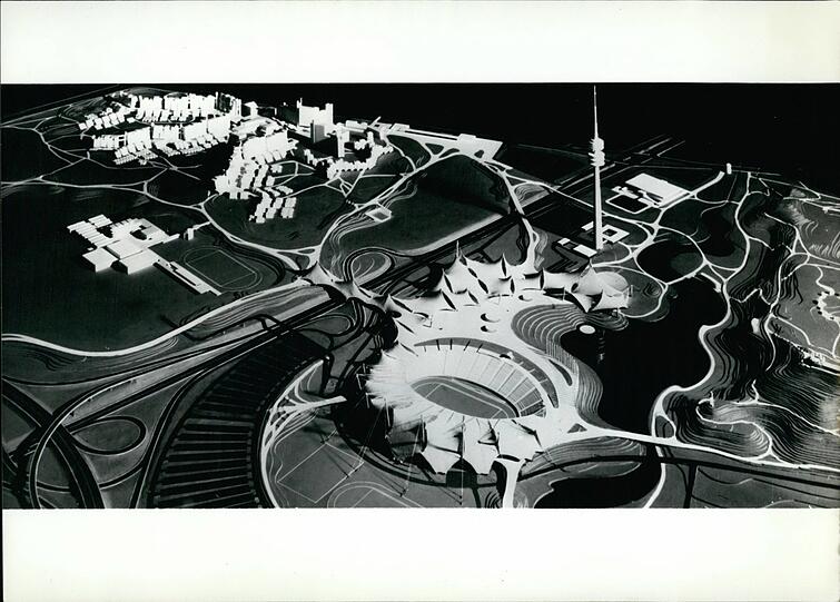 August '68: Das erste Modell der Sportstätten. Das Olympiastadion hat hier noch eine überdachte Gegengerade - die dem Rotstift zum Opfer fiel.