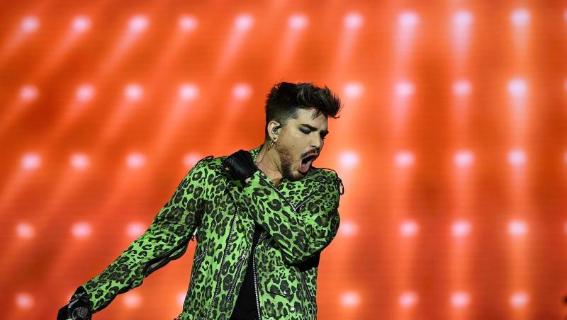 Adam Lambert ist momentan Single. Adam Lambert ist momentan Single.