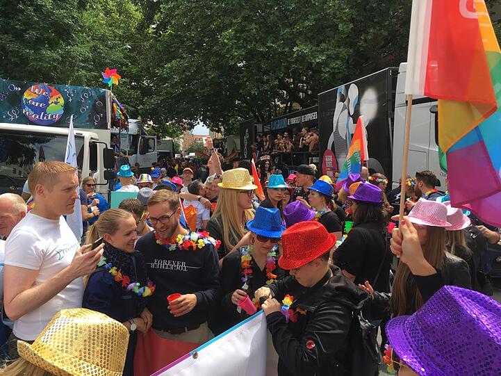 Die Bilder vom CSD auf dem Marienplatz und der Parade.