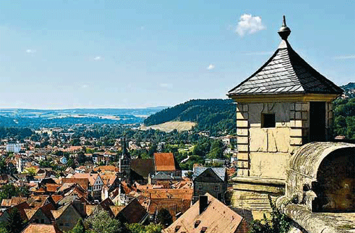 Die mittelalterliche Festung Rosenberg (rechts) im fränkischen Kronach bietet den richtigen Rahmen für
den Steinmetz-Kurs.