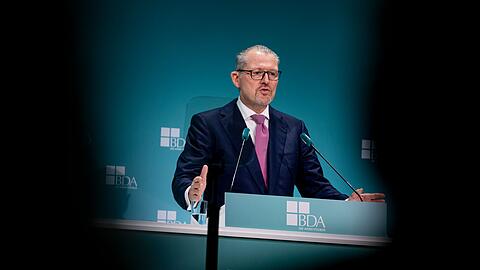 Arbeitgeberpräsident Dulger sagt: Die Koalition muss liefern.