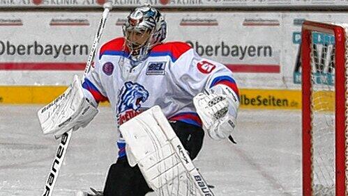 Wieder eine sichere Bank: Nürnbergs Torhüter Patrick Ehelechner sicherte den 3:2-Sieg in Köln. Wieder eine sichere Bank: Nürnbergs Torhüter Patrick Ehelechner sicherte den 3:2-Sieg in Köln.