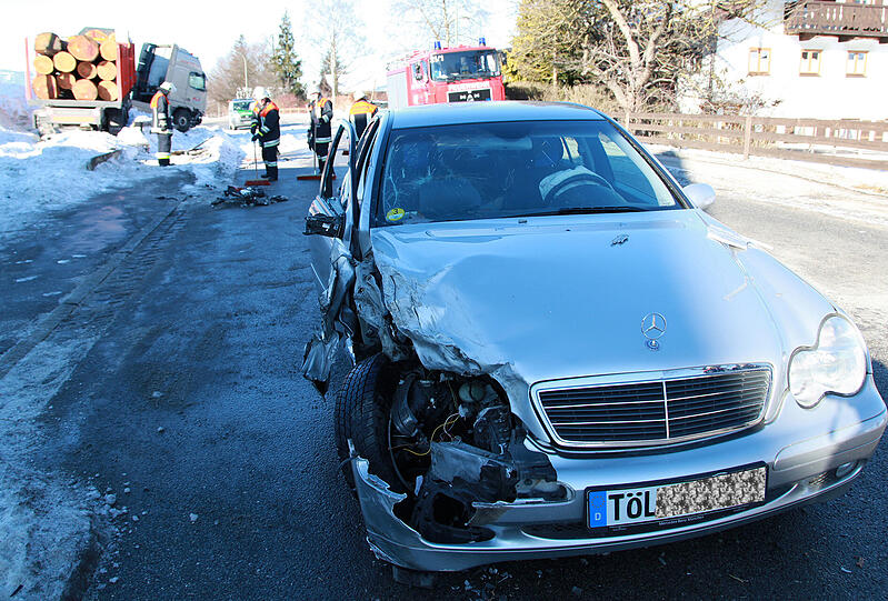 Hustenanfall! Die Bilder vom Unfall...
