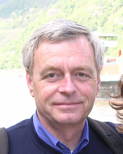 Sprachprofiler Prof. Hermann Künzel von der Uni Marburg.