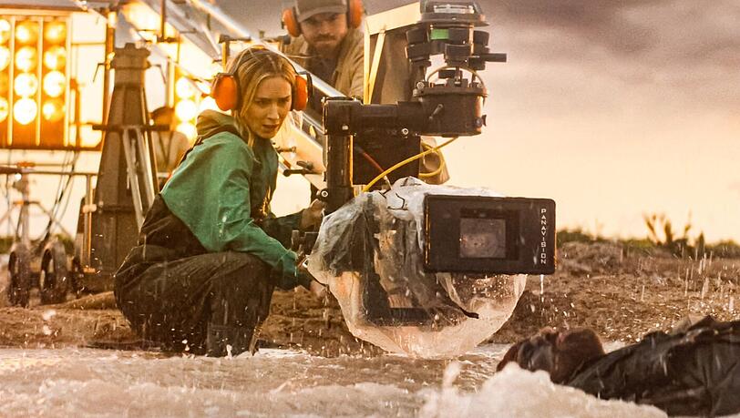 Emily Blunt als Regisseurin in "The Fall Guy" ist ein gutes, emanzipiertes Zugpferd, um Frauen für Action zu gewinnen. Emily Blunt als Regisseurin in "The Fall Guy" ist ein gutes, emanzipiertes Zugpferd, um Frauen für Action zu gewinnen.