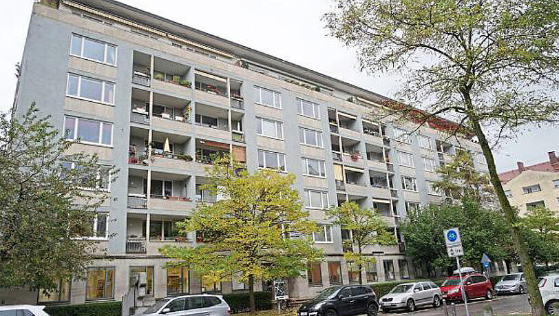 Keine Schönheit, dafür bestes Schwabing: Auch diese Haus in der Clemensstraße gehört zum neu erworbenen Paket an GBW-Wohnungen. Keine Schönheit, dafür bestes Schwabing: Auch diese Haus in der Clemensstraße gehört zum neu erworbenen Paket an GBW-Wohnungen.