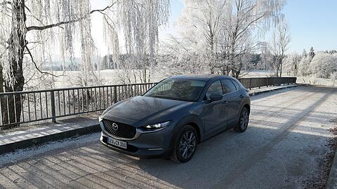 Eine gelungene Linienführung ohne überflüssige Schnörkel zeichnet das CX-30-Design aus.