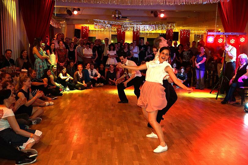 Im Vintage Club in der Sonnenstraße konnte man zum Rock und Swing der 20er bis 50er nicht stillsitzen.