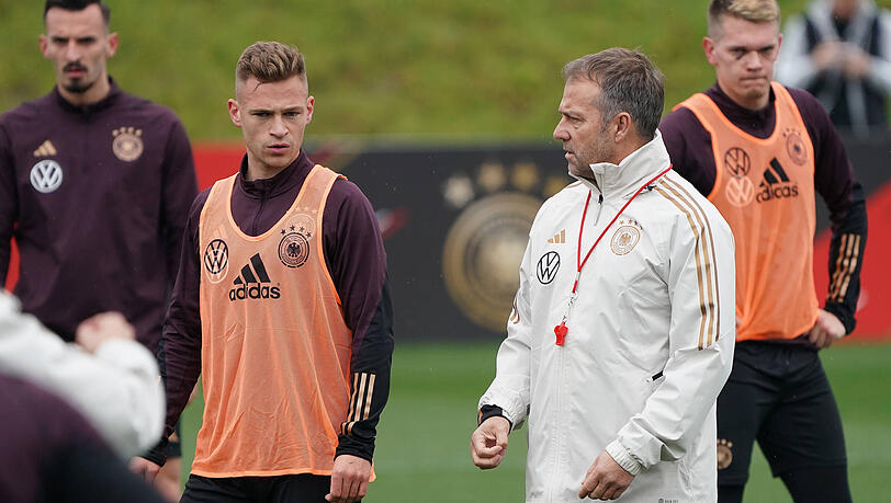 Bundestrainer Hansi Flick und Joshua Kimmich.