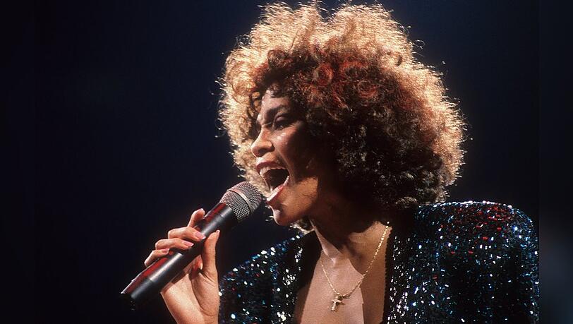 Whitney Houston bleibt unvergessen. Sie starb 2012 im Alter von nur 48 Jahren. Whitney Houston bleibt unvergessen. Sie starb 2012 im Alter von nur 48 Jahren.