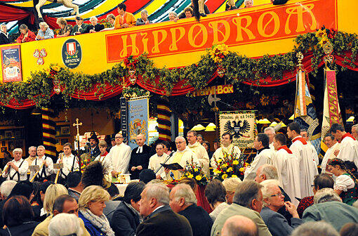 Der traditionelle Wiesn-Gottesdienst im Hippodrom.