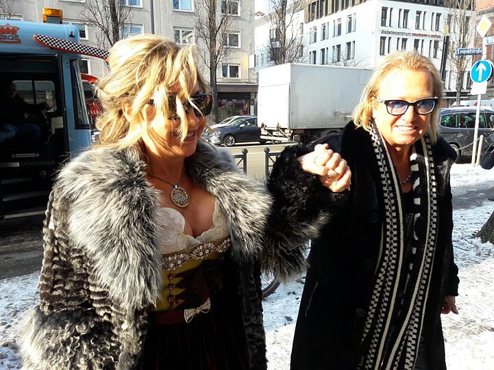 Carmen und Robert Geiss haben eine Nacht im Hotel "Vier Jahreszeiten" geschlafen