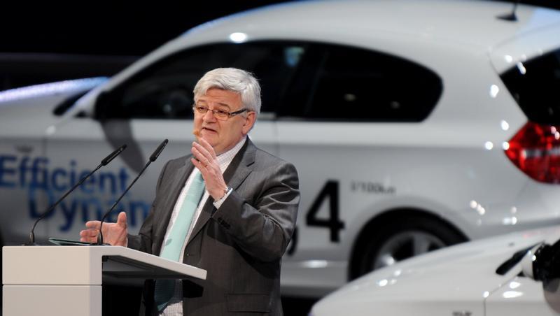 Früher konnte ihm der Sprit nicht teuer genug sein, jetzt ist Joschka Fischer Berater bei BMW. Früher konnte ihm der Sprit nicht teuer genug sein, jetzt ist Joschka Fischer Berater bei BMW.