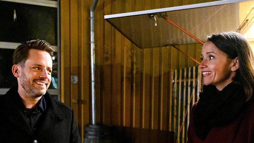 "Alles was zählt": Jenny rettet den genervten Justus aus seinem anstrengenden Date mit Emilia.