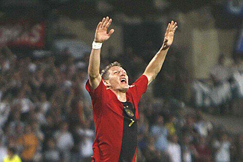 Bastian Schweinsteiger: So jubelt er im Team-Trikot
