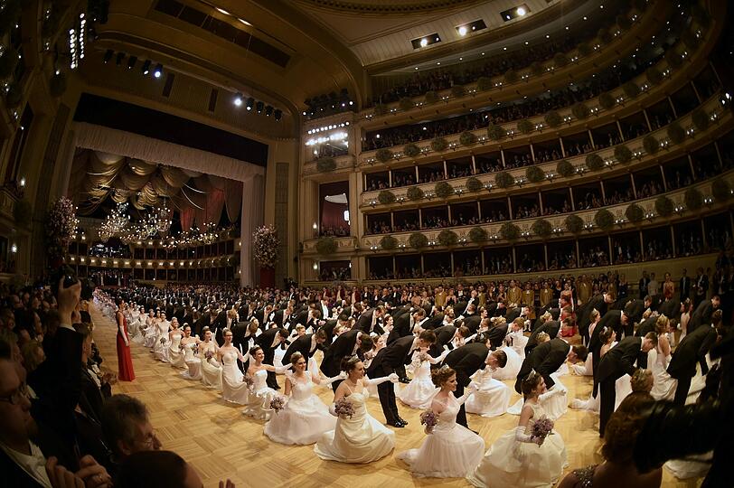 "Alles Walzer" - Die Bilder vom Wiener Opernball 2016.