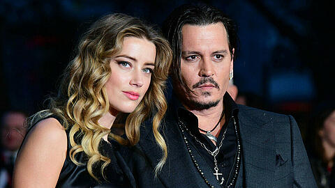 Amber Heard und Johnny Depp bekriegen sich derzeit vor Gericht.