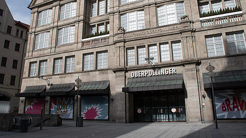 Das Nobel-Kaufhaus Oberpollinger in der Neuhauser Straße in München.