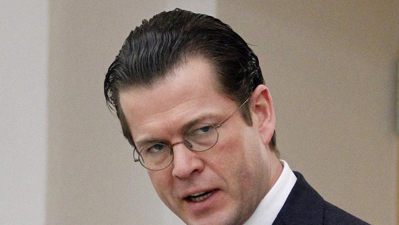 Verteidigungsminister Karl-Theodor zu Guttenberg Verteidigungsminister Karl-Theodor zu Guttenberg
