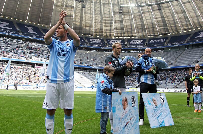 Benny Lauth, Daniel Bierofka und Necat Aygün werden verabschiedet beim TSV 1860 München.