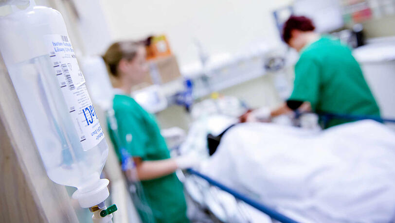 Das Klinikum der 41 000-Einwohner-Stadt Ansbach verfügt über 360 Betten und hat 1.300 Mitarbeiter. (Symbolbild) Das Klinikum der 41 000-Einwohner-Stadt Ansbach verfügt über 360 Betten und hat 1.300 Mitarbeiter. (Symbolbild)