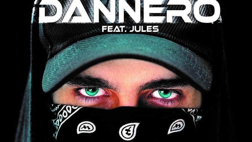 Das Buch von Dannero ist seit 18. Mai erhältlich. Das Buch von Dannero ist seit 18. Mai erhältlich.