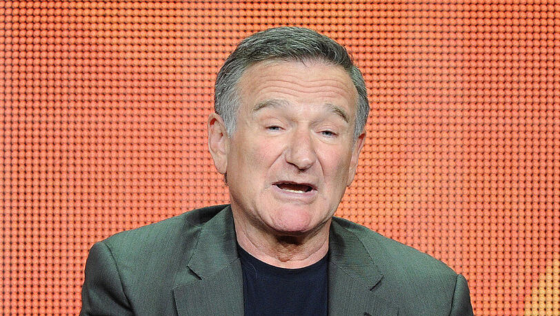 War es der eine Drink am Set, der Robin Williams zurück in die Abhängigkeit brachte? War es der eine Drink am Set, der Robin Williams zurück in die Abhängigkeit brachte?