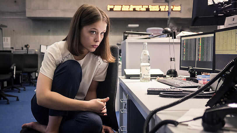 Paula Beer als Investmentbankerin Jana Liekam in "Bad Banks"