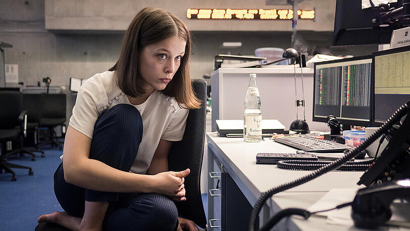 Paula Beer als Investmentbankerin Jana Liekam in "Bad Banks" Paula Beer als Investmentbankerin Jana Liekam in "Bad Banks"