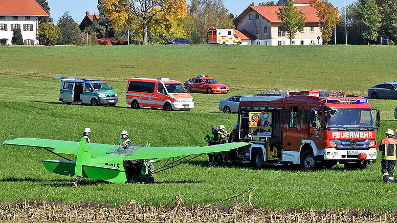 Die Bilder vom Ultraleichtflugzeug-Absturz bei Sauerlach.
