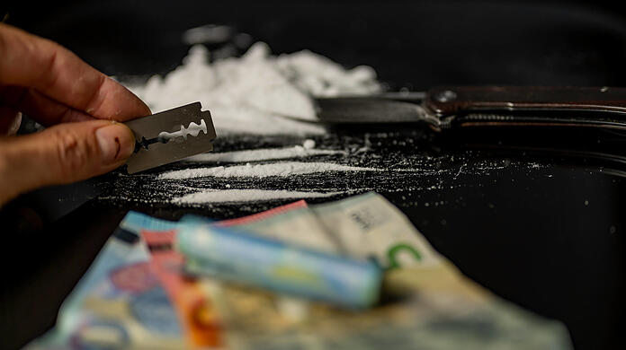 In den Untiefen des Internets verbirgt sich eine Parallelwelt. In der geht es um das gro&szlig;e Geld, Drogen, Waffen und Sex &ndash; die AZ hat undercover exklusive Einblicke erhalten.