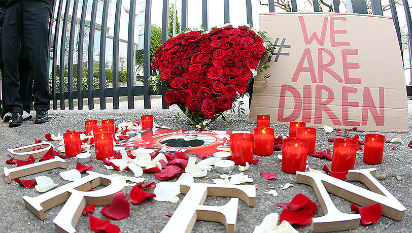 Blumen für den erschossenen Austauschschüler. Der Verurteilte könnte bis zu zehn Jahre in Haft. Blumen für den erschossenen Austauschschüler. Der Verurteilte könnte bis zu zehn Jahre in Haft.