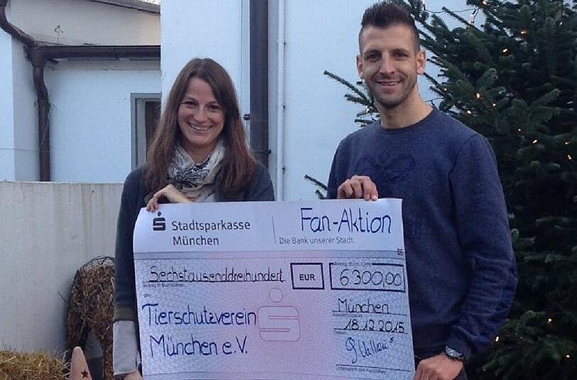 Sammelte für ein Münchner Tierheim 6300 Euro: Löwen-Innenverteidiger Gui Vallori.
