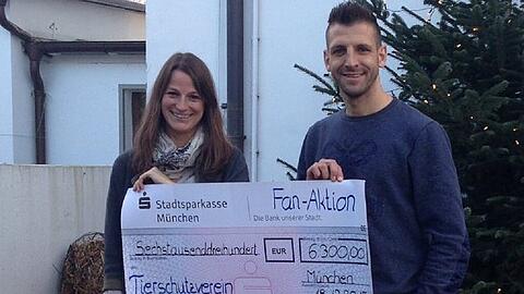 Sammelte für ein Münchner Tierheim 6300 Euro: Löwen-Innenverteidiger Gui Vallori.
