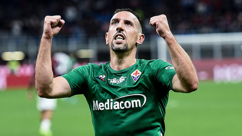 Ex-Bayern Star Franck Ribery wird in Italien gefeiert. Ex-Bayern Star Franck Ribery wird in Italien gefeiert.