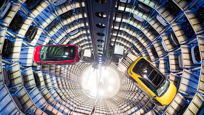 Der operative Gewinn der deutschen Autobauer sackte im dritten Quartal weiter ab. (Symbolfoto) Der operative Gewinn der deutschen Autobauer sackte im dritten Quartal weiter ab. (Symbolfoto)