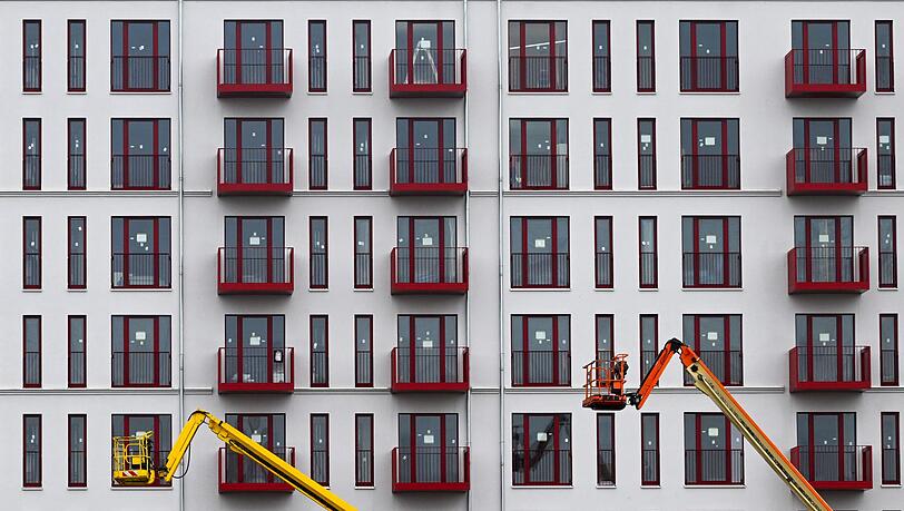 Ein Ende der Wohnmisere in Deutschland ist nach einer neuen Studie des Pestel-Instituts nicht in Sicht. Ein Ende der Wohnmisere in Deutschland ist nach einer neuen Studie des Pestel-Instituts nicht in Sicht.