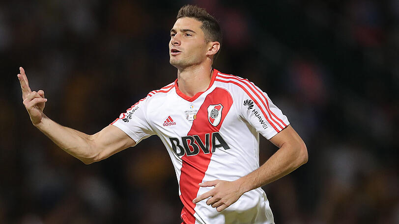 Lucas Alario: Eine offizielle Bestätigung des Wechsels steht noch aus.
