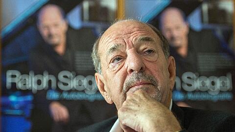 Ralph Siegel: Fast 480 Seiten stark ist das Buch, das kurz vor seinem 70. Geburtstag am 30. September auf den Markt kommt.