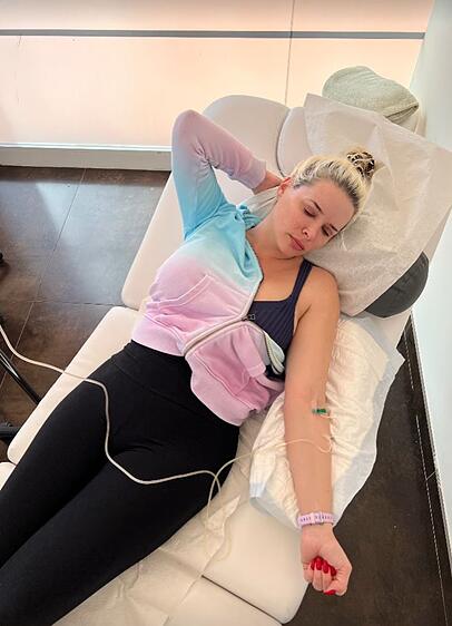 Daniela Katzenberger geht es gesundheitlich nicht gut. Daniela Katzenberger geht es gesundheitlich nicht gut.