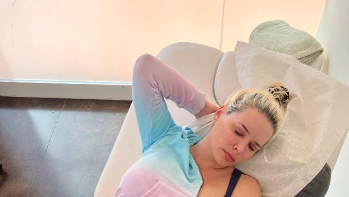 Daniela Katzenberger geht es gesundheitlich nicht gut. Daniela Katzenberger geht es gesundheitlich nicht gut.