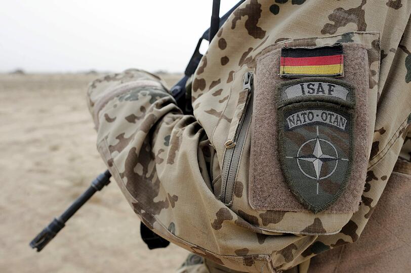 Die deutschen Soldaten bemühen sich in Afghanistan um die Herstellung und Wahrung der inneren Sicherheit und der Menschenrechte.