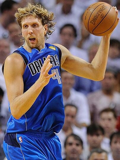 Platz 2: Der Würzburger NBA-Star Dirk Nowitzki ist der erste im zweistelligen Millionenbereich. 2012 schaffte er es auf ein Jahressalär von 14,0 Mio Euro.